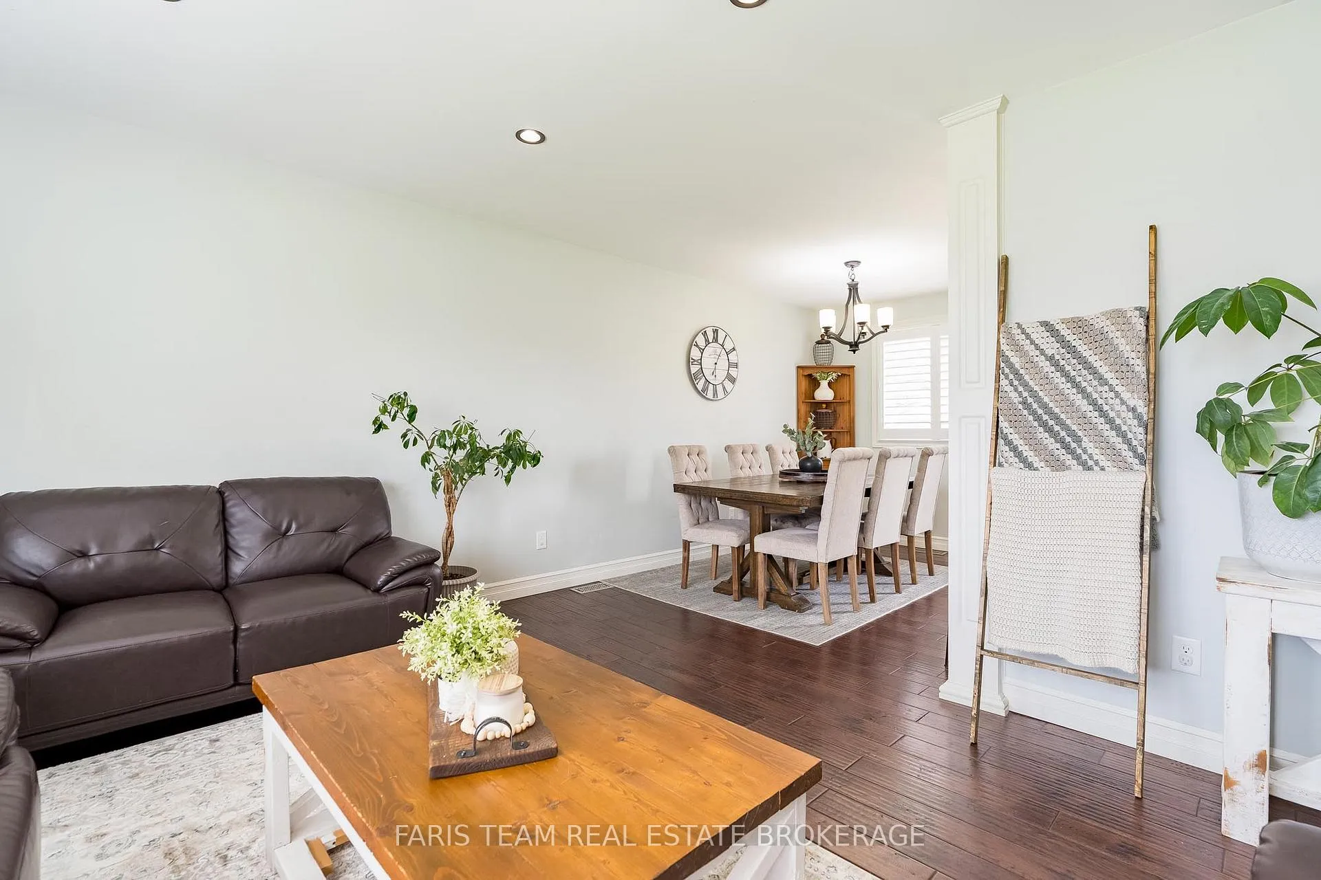 Photo 18 of 201 Christopher Street, Clearview, Stayner — HOMEH
