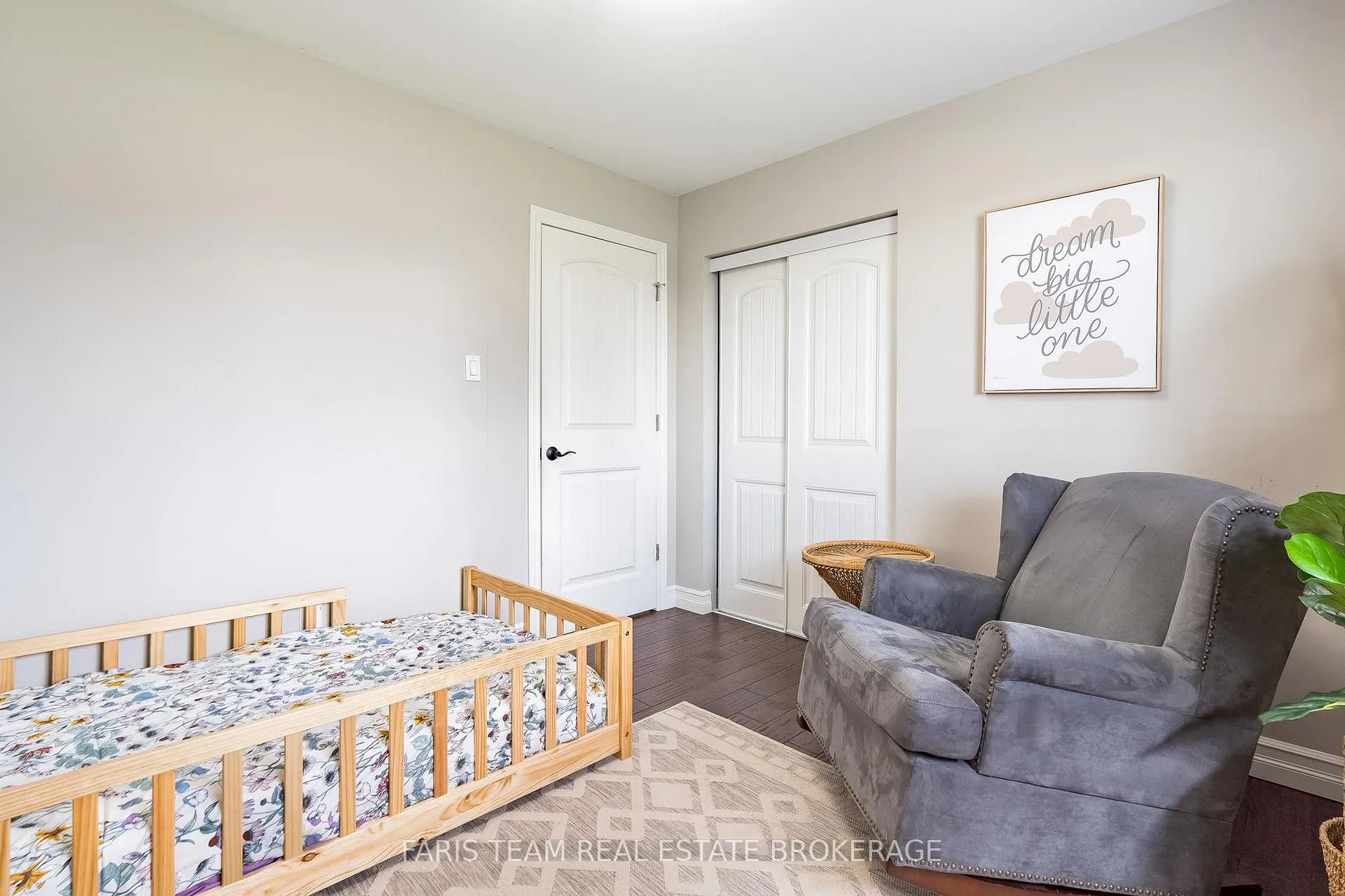 Photo 25 of 201 Christopher Street, Clearview, Stayner — HOMEH
