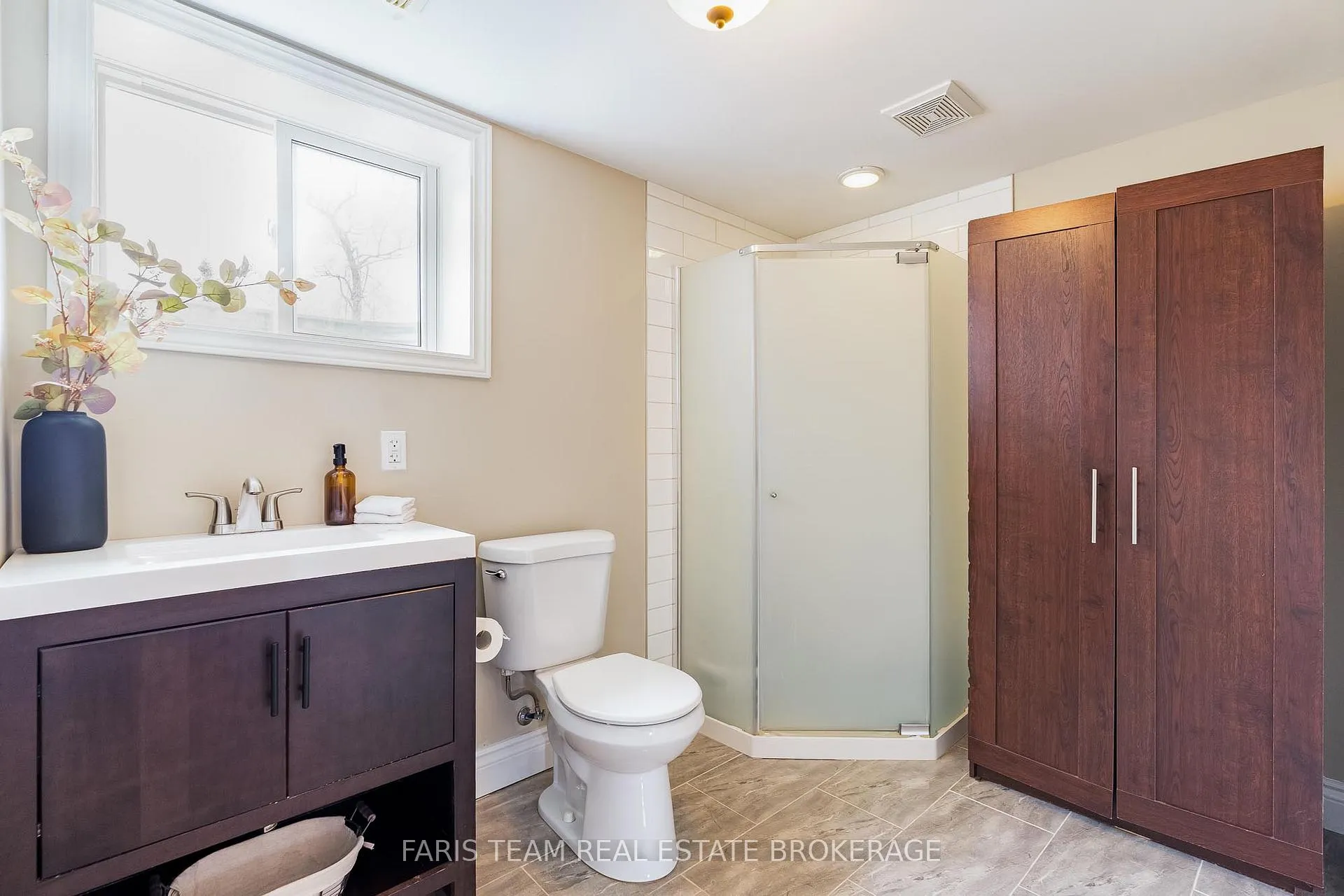 Photo 35 of 201 Christopher Street, Clearview, Stayner — HOMEH