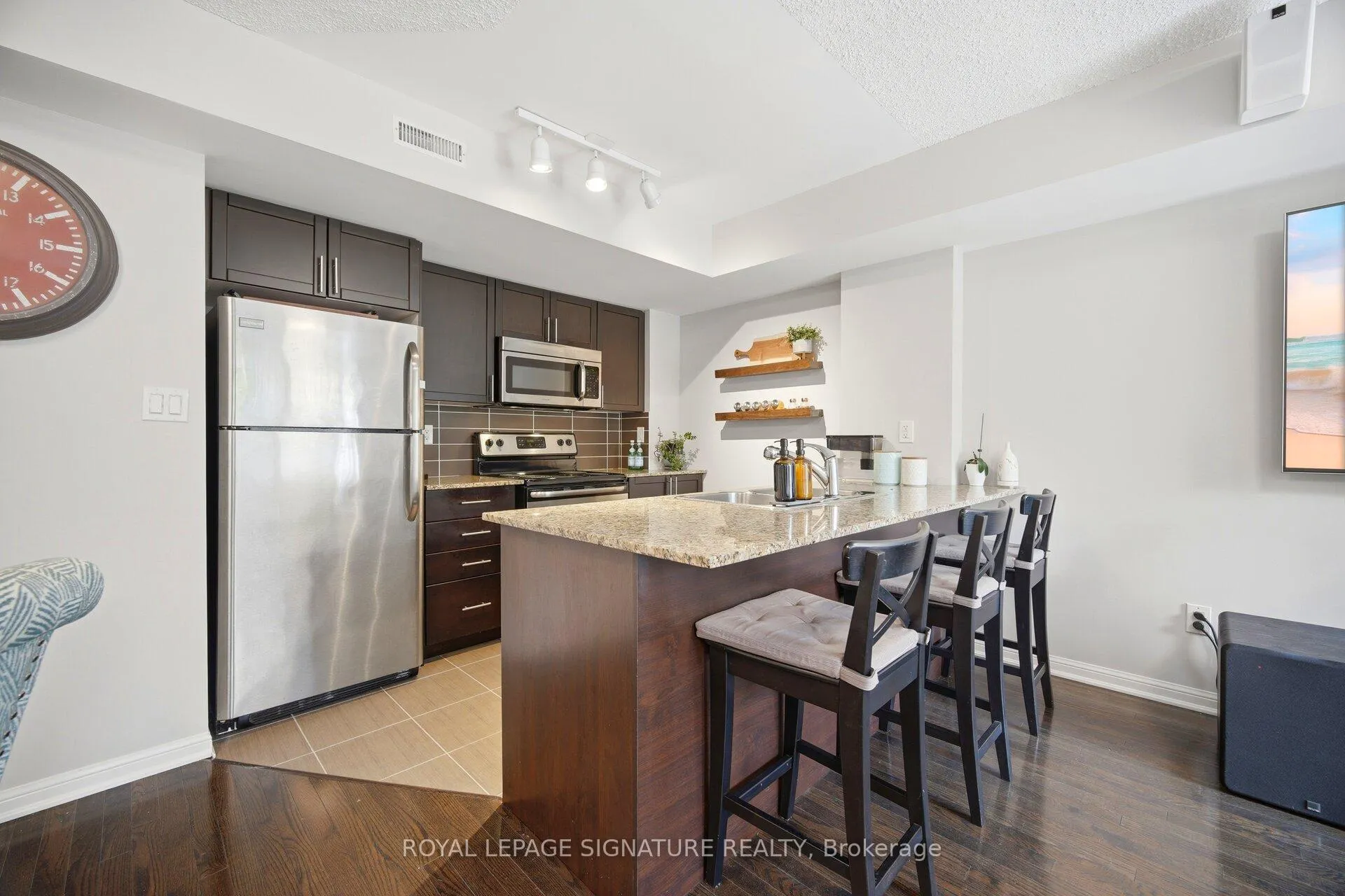 Photo 8 of Unit 162, 8 Foundry Avenue, Toronto, Dovercourt-Wallace Emerson-Junction — HOMEH