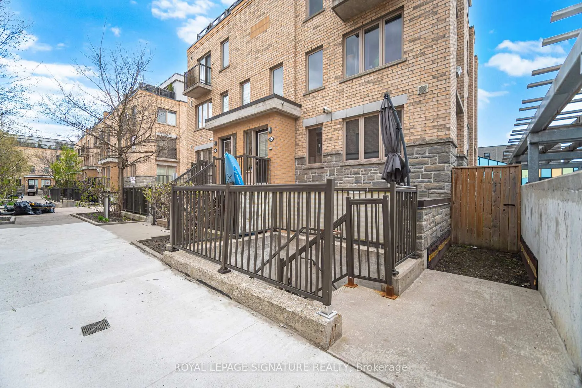 Photo 28 of Unit 162, 8 Foundry Avenue, Toronto, Dovercourt-Wallace Emerson-Junction — HOMEH