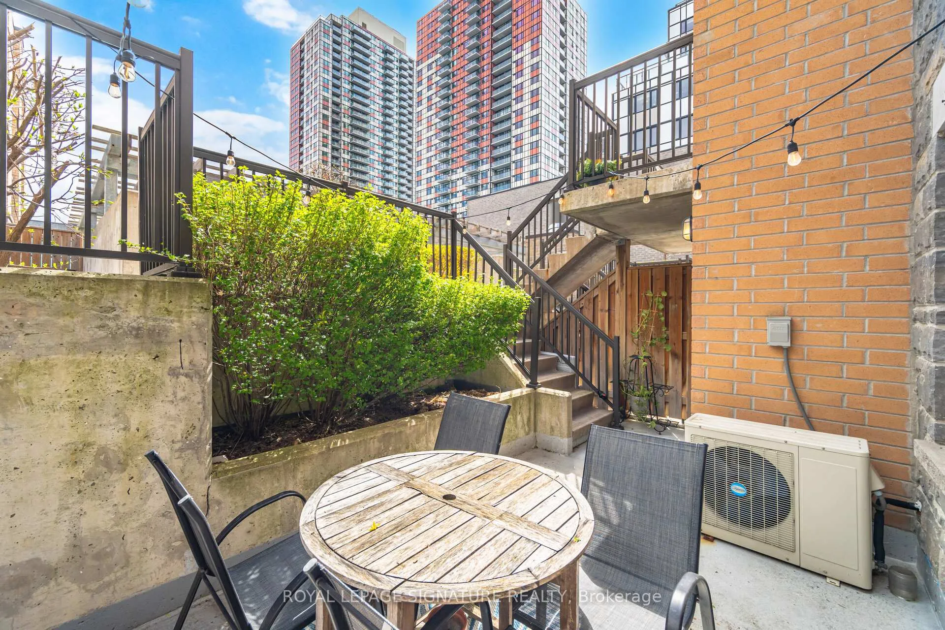 Photo 32 of Unit 162, 8 Foundry Avenue, Toronto, Dovercourt-Wallace Emerson-Junction — HOMEH