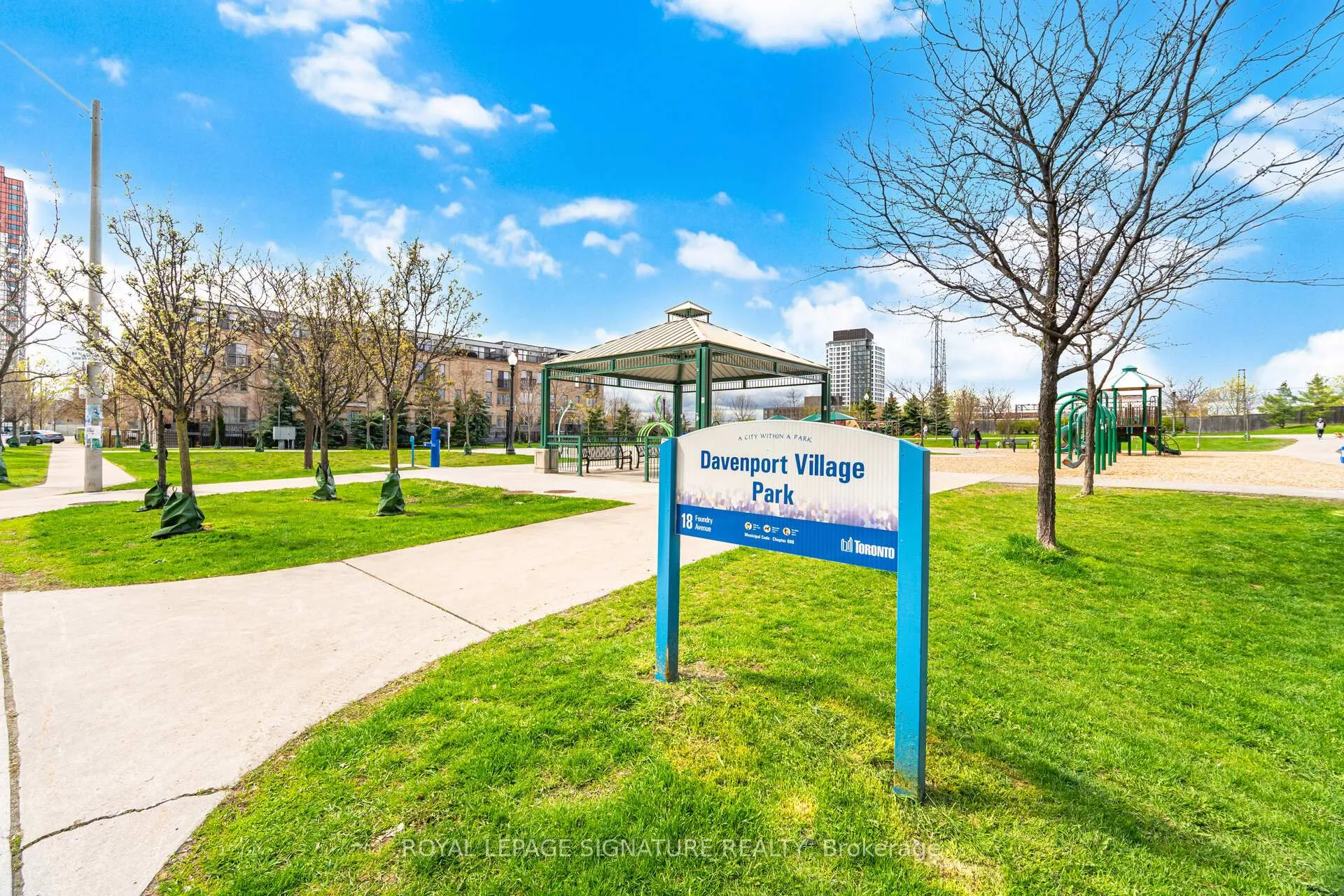 Photo 38 of Unit 162, 8 Foundry Avenue, Toronto, Dovercourt-Wallace Emerson-Junction — HOMEH