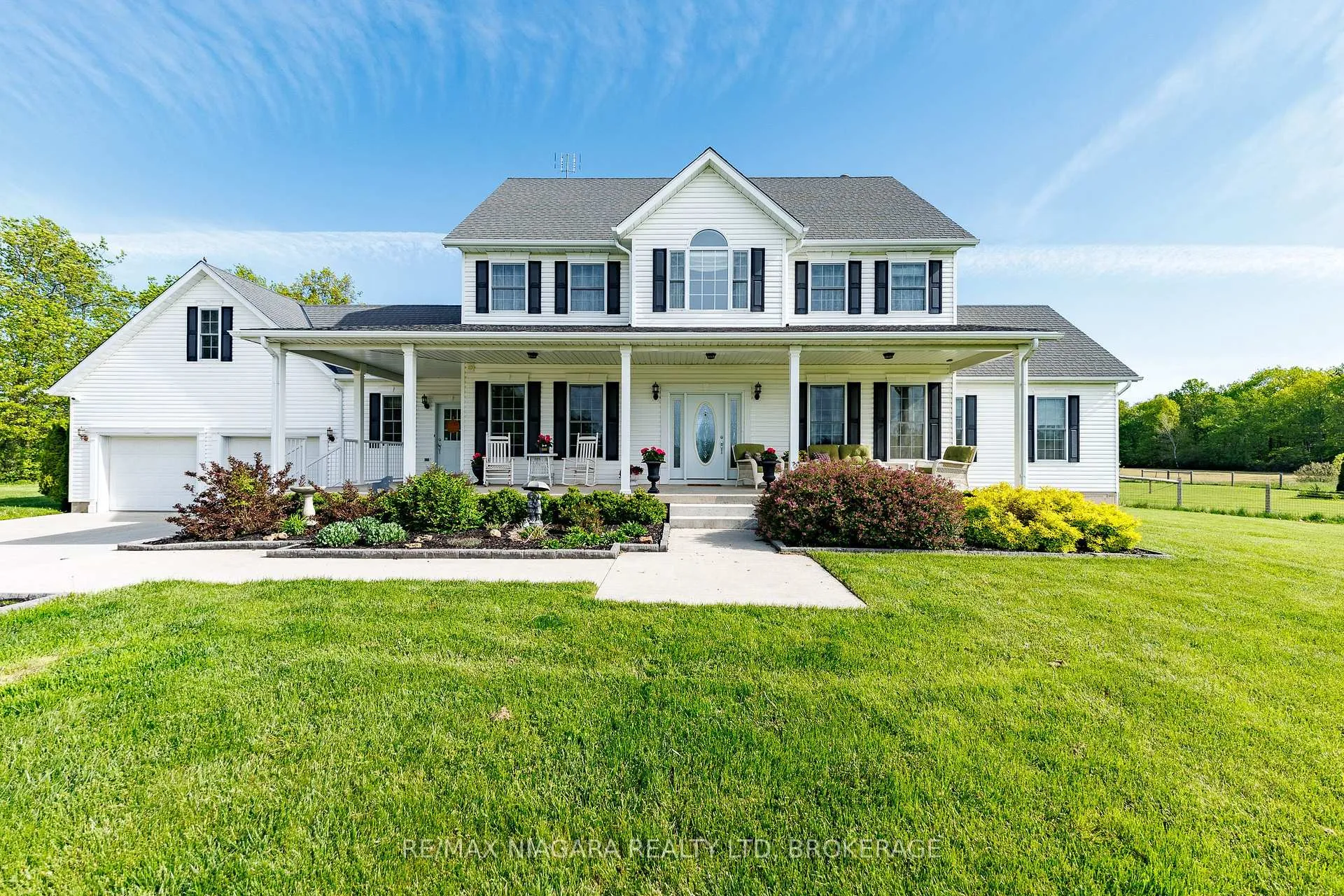 Photo 3 of 8001 Netherby Road, Niagara Falls, Schisler — HOMEH