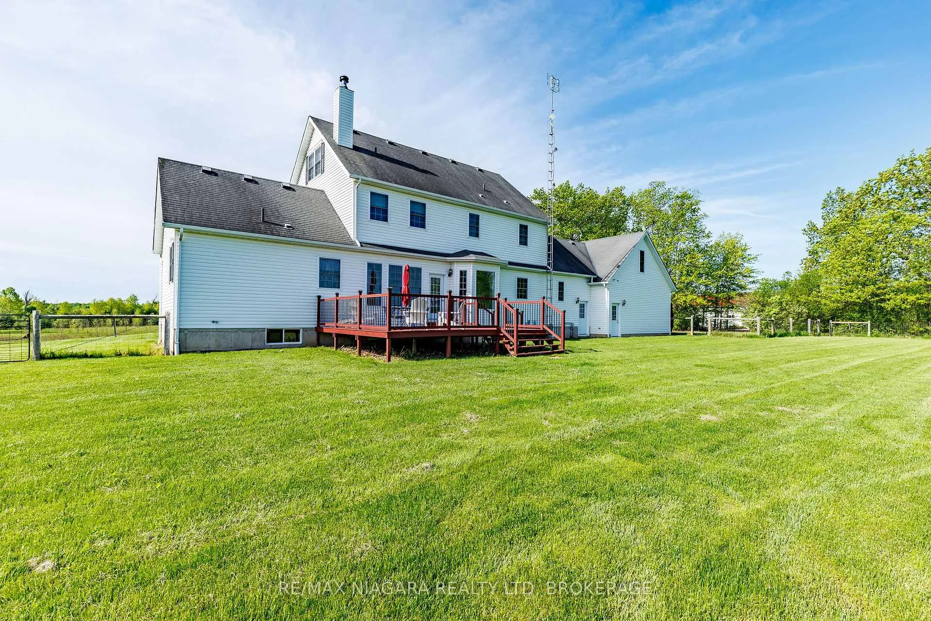 Photo 5 of 8001 Netherby Road, Niagara Falls, Schisler — HOMEH