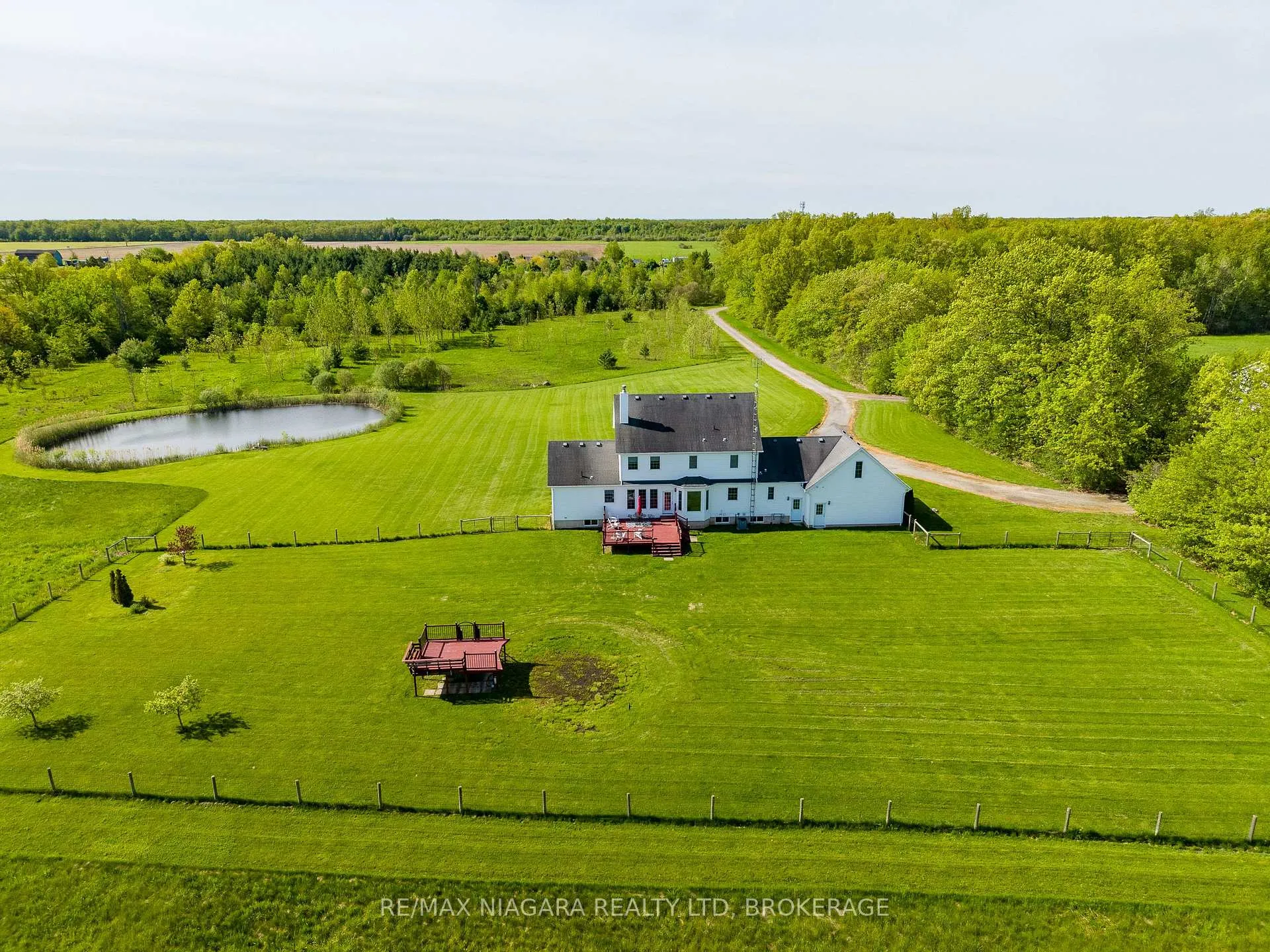 Photo 6 of 8001 Netherby Road, Niagara Falls, Schisler — HOMEH
