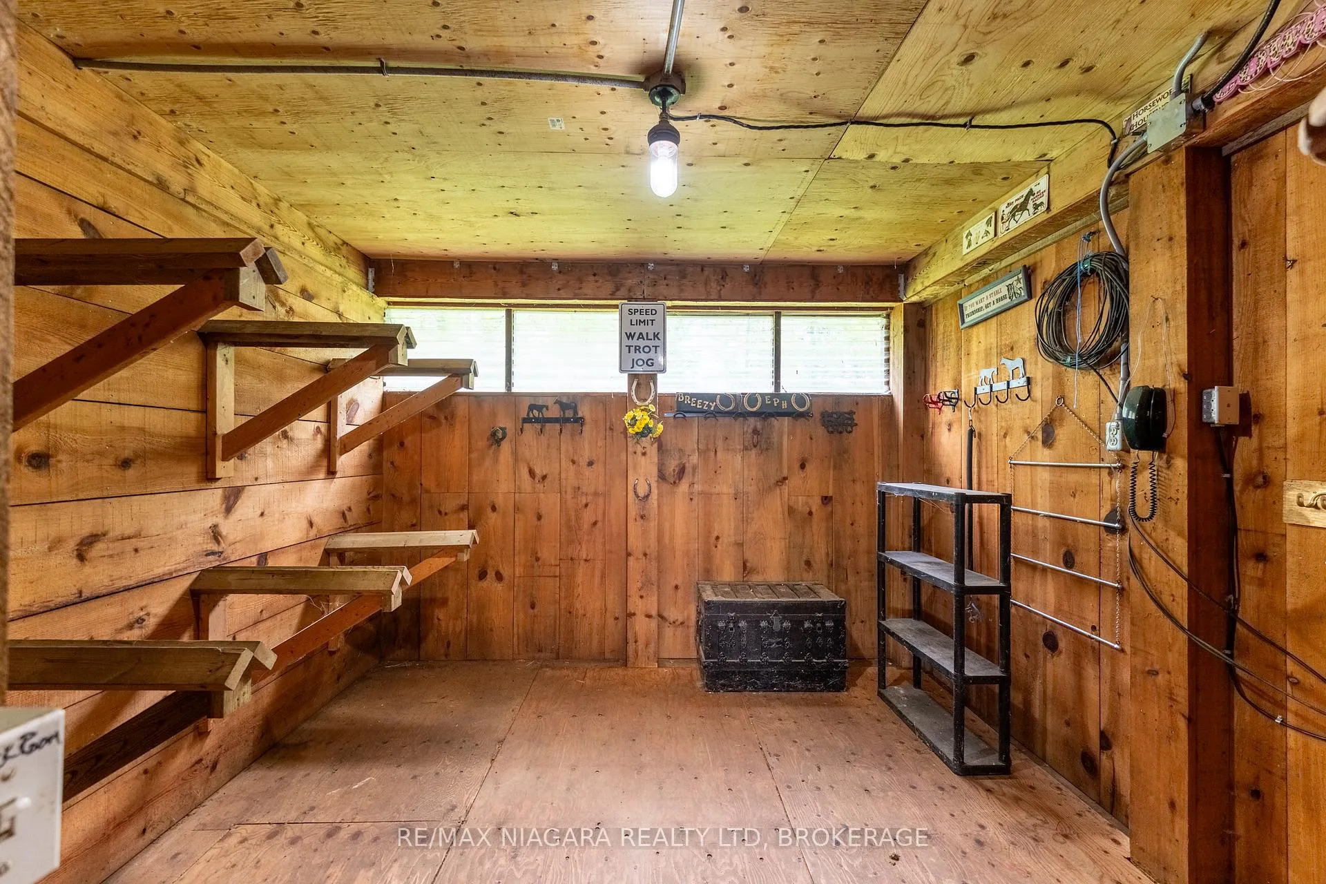 Photo 23 of 8001 Netherby Road, Niagara Falls, Schisler — HOMEH