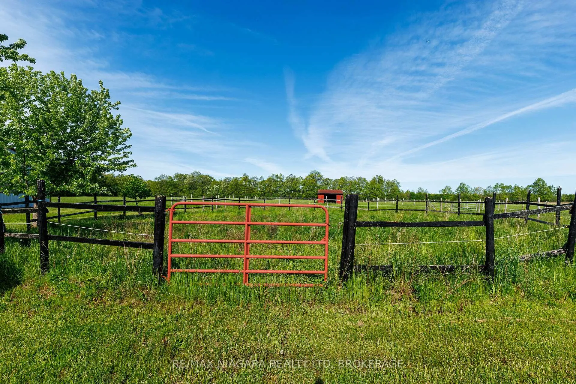 Photo 24 of 8001 Netherby Road, Niagara Falls, Schisler — HOMEH