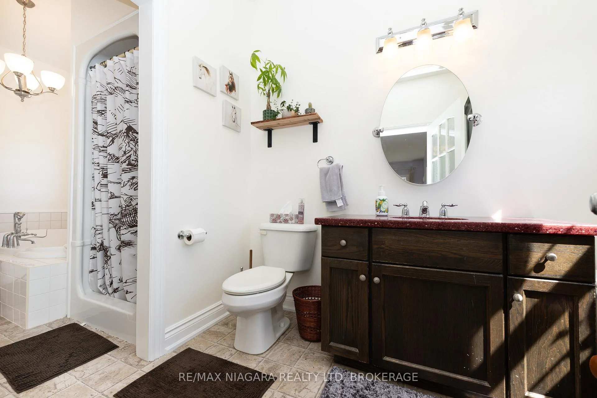 Photo 38 of 8001 Netherby Road, Niagara Falls, Schisler — HOMEH