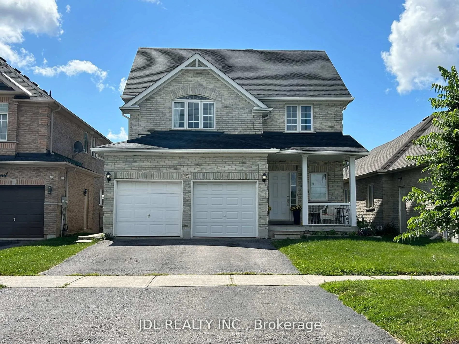 Photo 1 of Unit Upper, 45 Laurelbank Crescent, Georgina, Keswick South — HOMEH