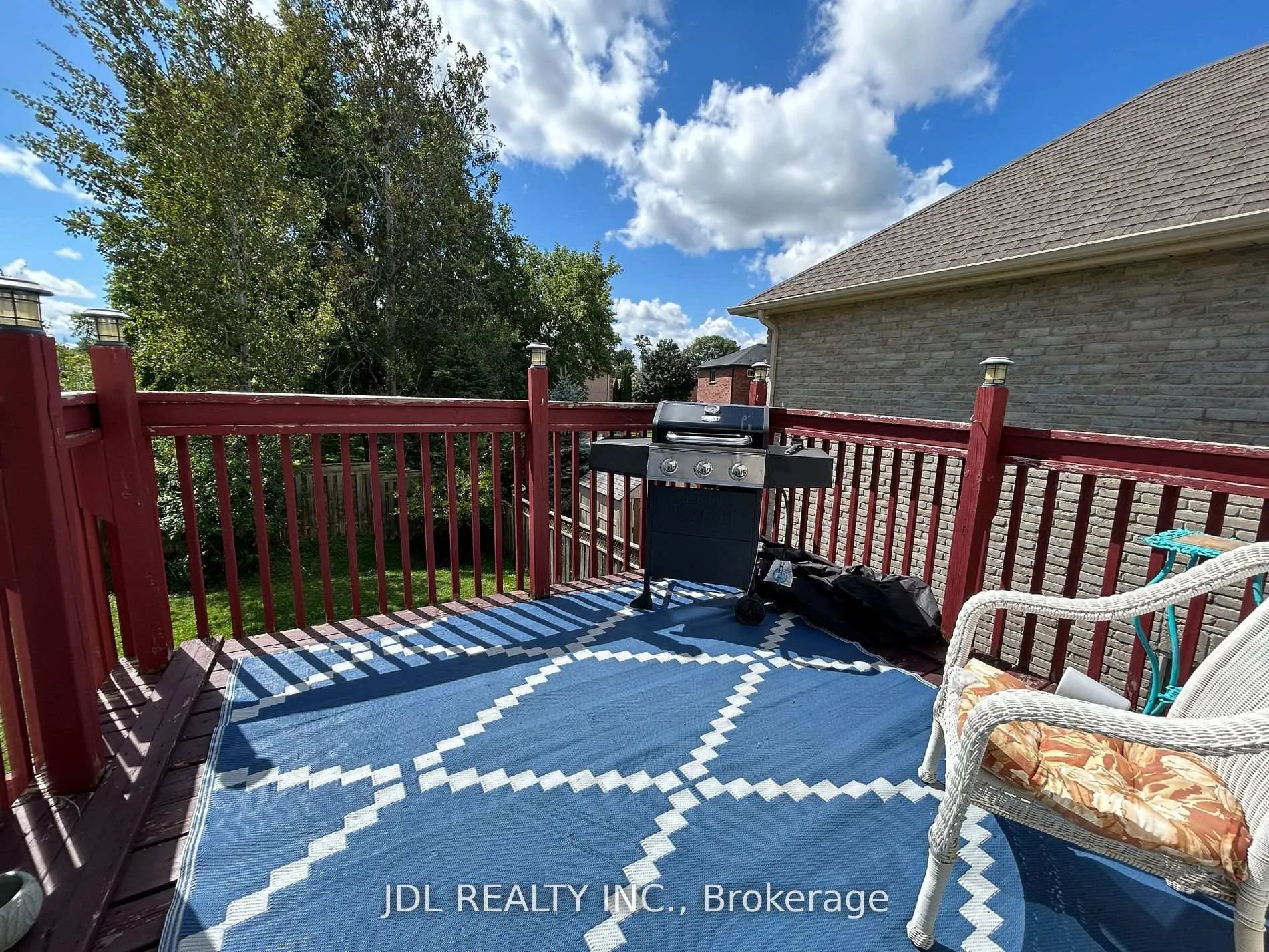 Photo 15 of Unit Upper, 45 Laurelbank Crescent, Georgina, Keswick South — HOMEH