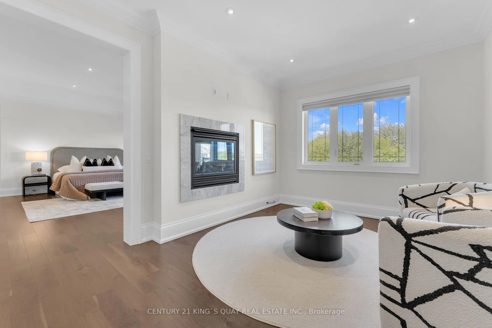 Photo 23 of Unit 32, 32 Hogan Court, King, King City — HOMEH