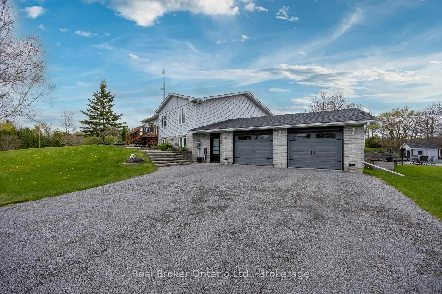 Photo 4 of 71 Morgan Road, Belleville, Thurlow Ward — HOMEH