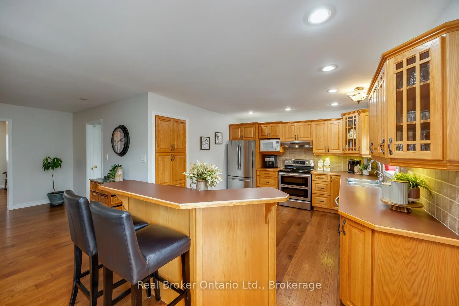 Photo 7 of 71 Morgan Road, Belleville, Thurlow Ward — HOMEH