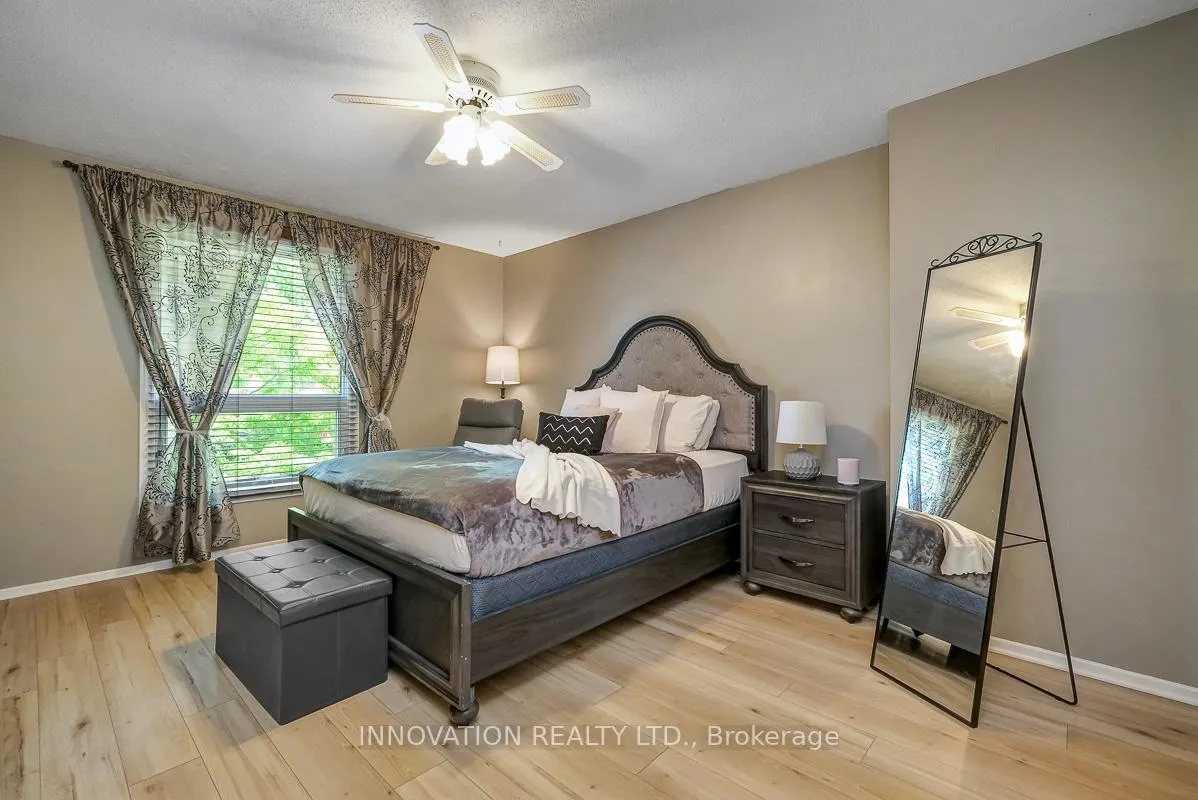 Photo 21 of 2113 Stonehenge Crescent, Ottawa, Pineview — HOMEH