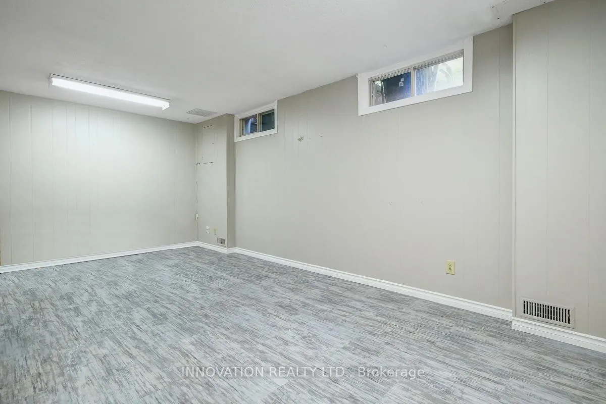 Photo 26 of 2113 Stonehenge Crescent, Ottawa, Pineview — HOMEH