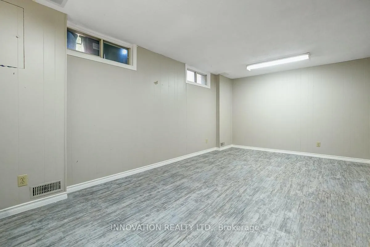 Photo 27 of 2113 Stonehenge Crescent, Ottawa, Pineview — HOMEH