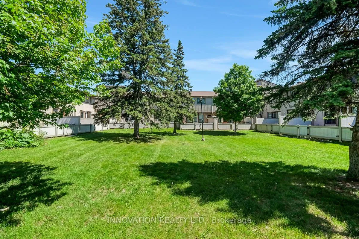 Photo 33 of 2113 Stonehenge Crescent, Ottawa, Pineview — HOMEH