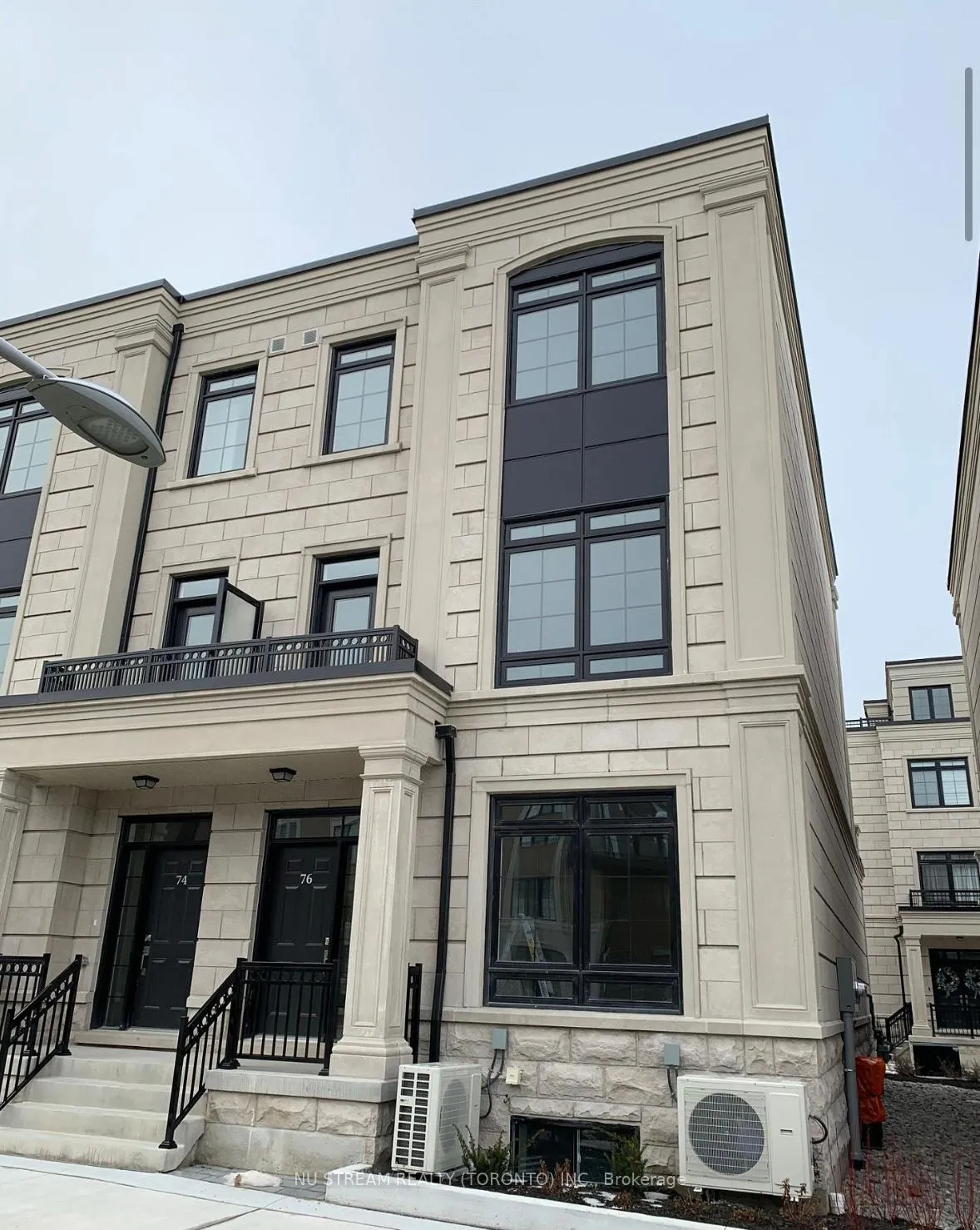 Photo 2 of 76 Village Parkway, Markham, Unionville — HOMEH