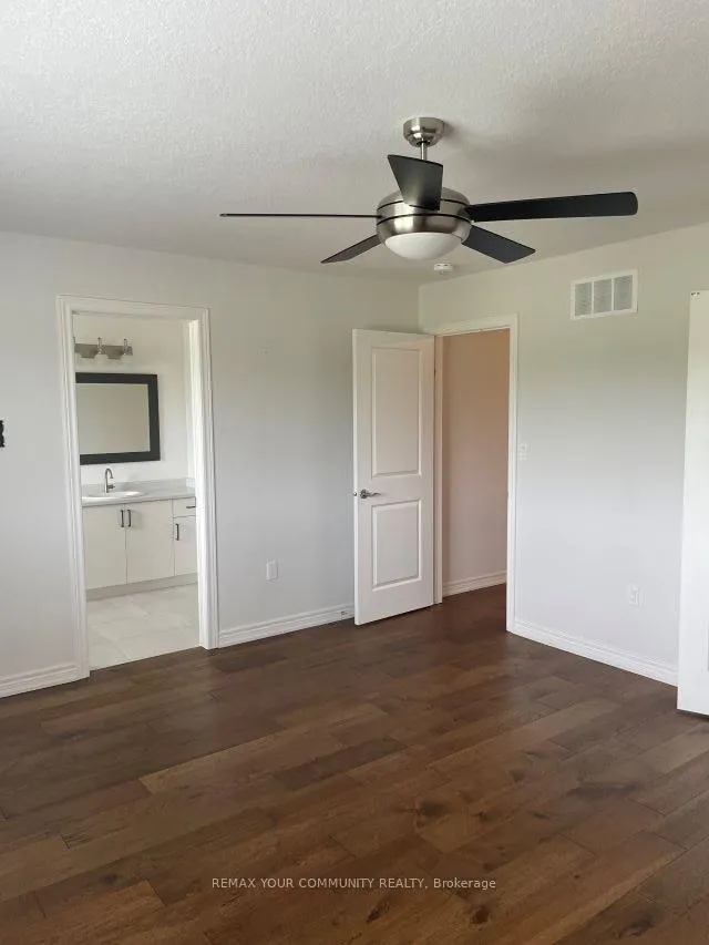 Photo 13 of 4297 East Avenue, Lincoln, Beamsville — HOMEH