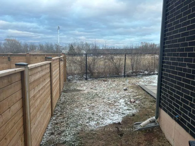 Photo 24 of 4297 East Avenue, Lincoln, Beamsville — HOMEH