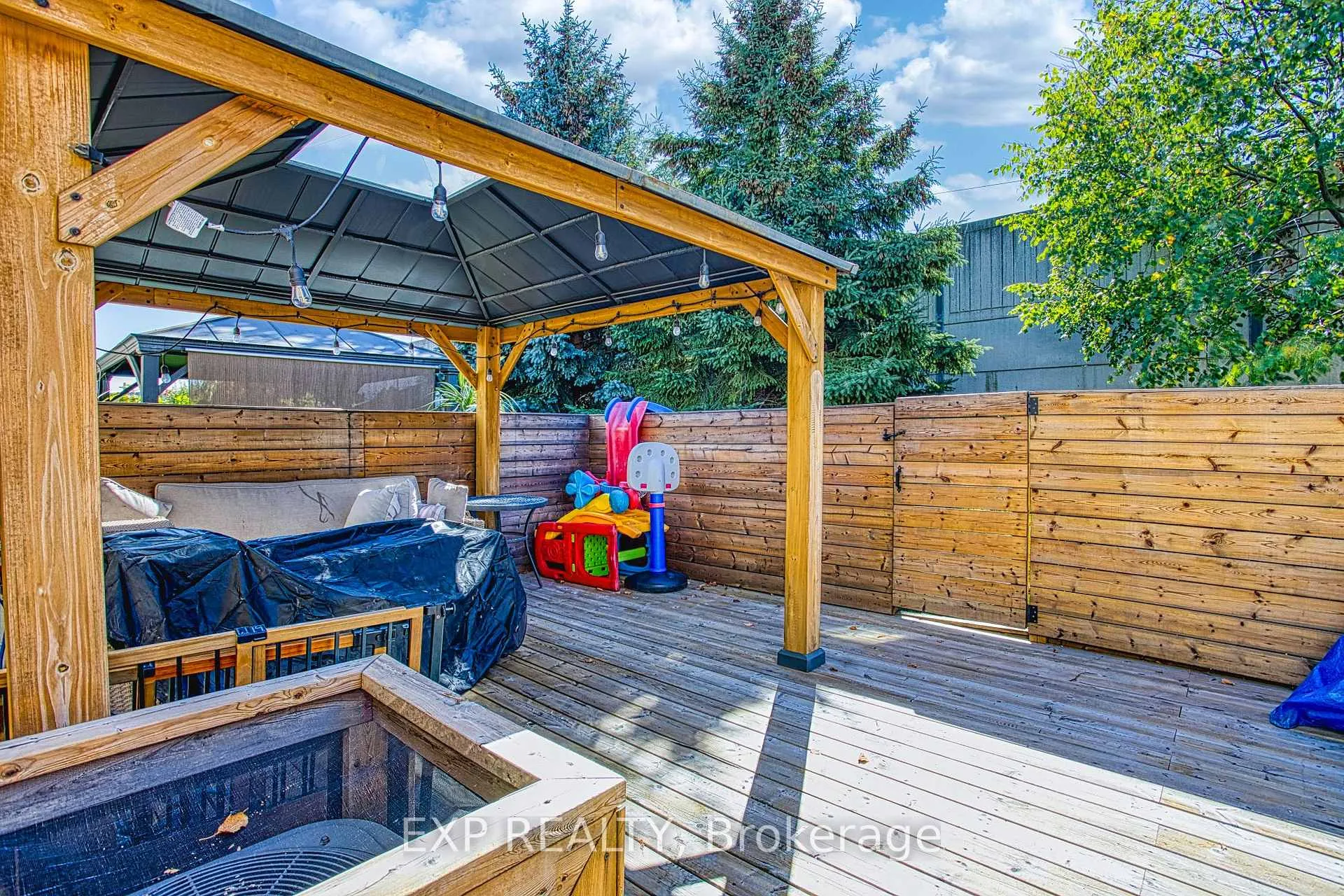 Photo 30 of Unit 2, 25 Ivybridge Drive, Hamilton, Lakeshore — HOMEH