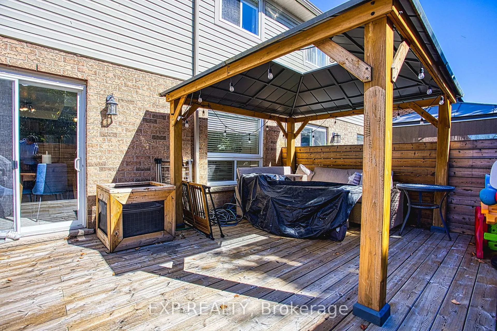 Photo 31 of Unit 2, 25 Ivybridge Drive, Hamilton, Lakeshore — HOMEH