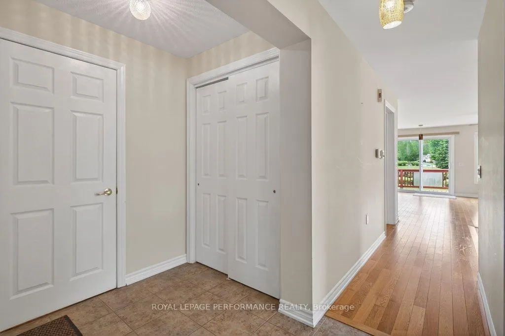 Photo 6 of 1008 Ada Barrington Private, Ottawa, Greely — HOMEH