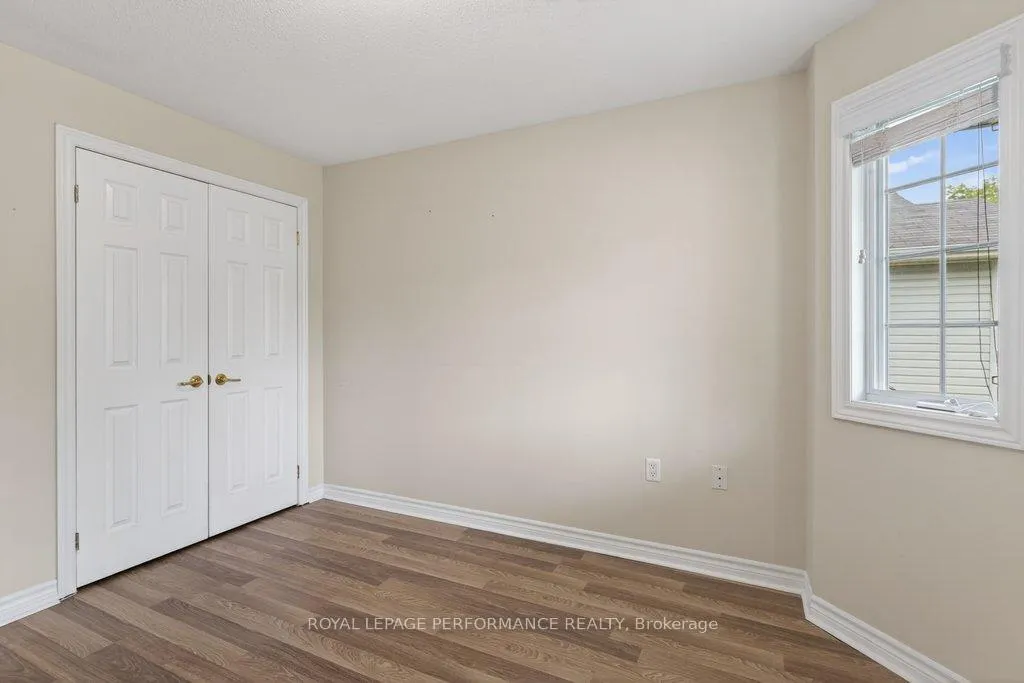 Photo 11 of 1008 Ada Barrington Private, Ottawa, Greely — HOMEH