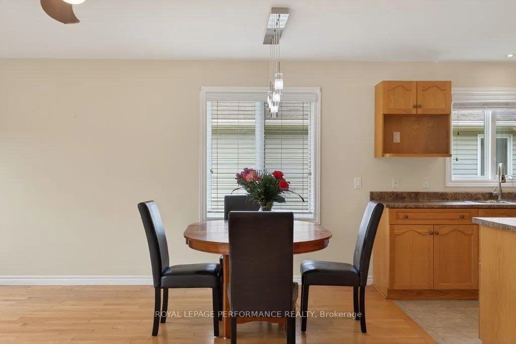Photo 22 of 1008 Ada Barrington Private, Ottawa, Greely — HOMEH