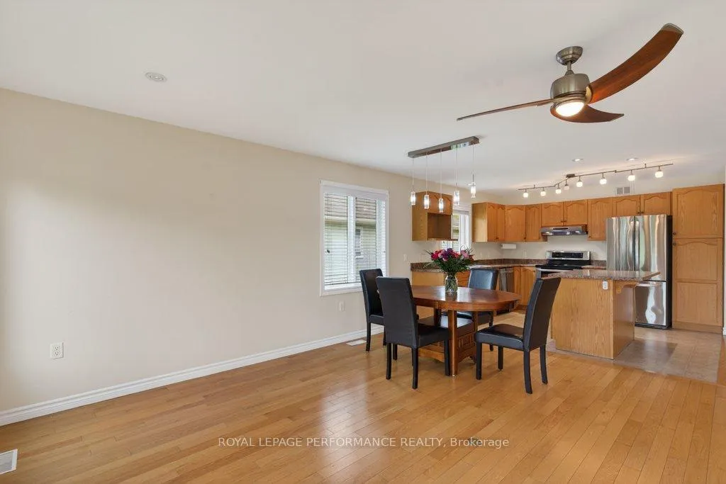 Photo 23 of 1008 Ada Barrington Private, Ottawa, Greely — HOMEH