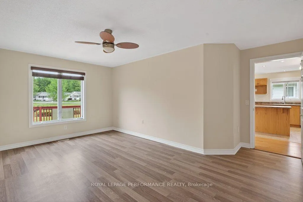 Photo 27 of 1008 Ada Barrington Private, Ottawa, Greely — HOMEH