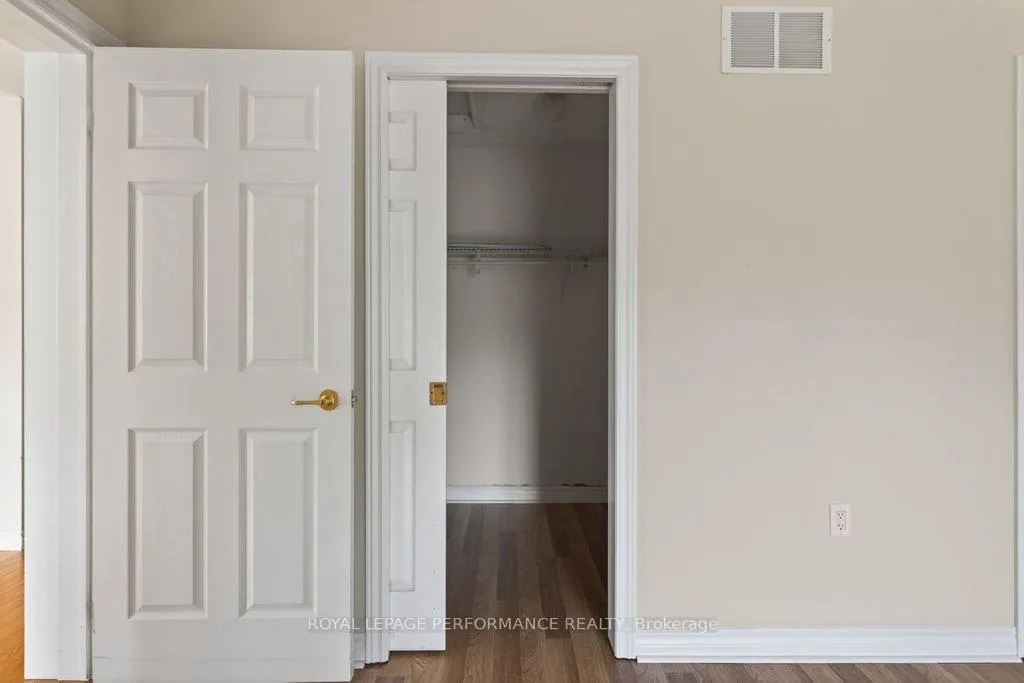 Photo 31 of 1008 Ada Barrington Private, Ottawa, Greely — HOMEH