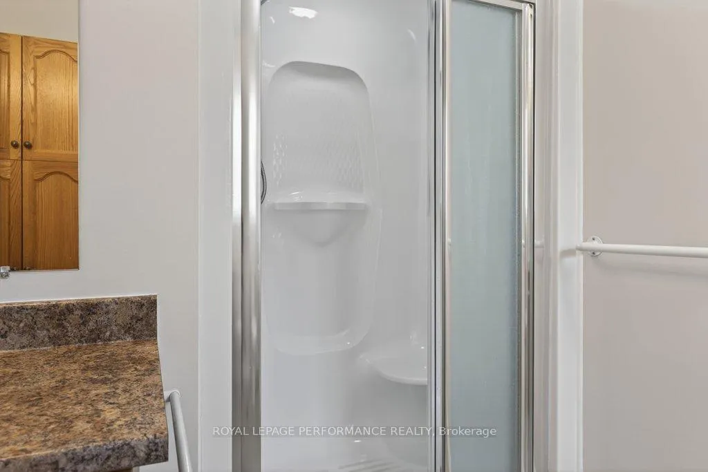 Photo 34 of 1008 Ada Barrington Private, Ottawa, Greely — HOMEH