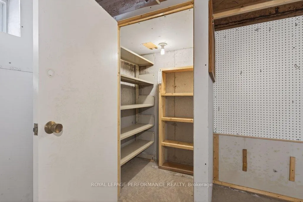 Photo 38 of 1008 Ada Barrington Private, Ottawa, Greely — HOMEH