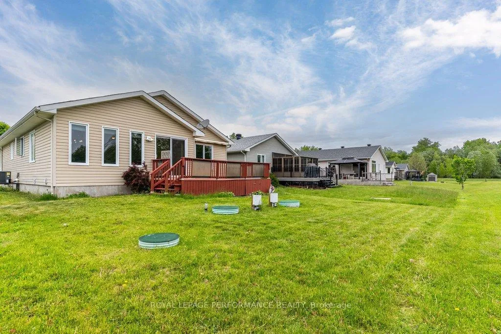 Photo 42 of 1008 Ada Barrington Private, Ottawa, Greely — HOMEH