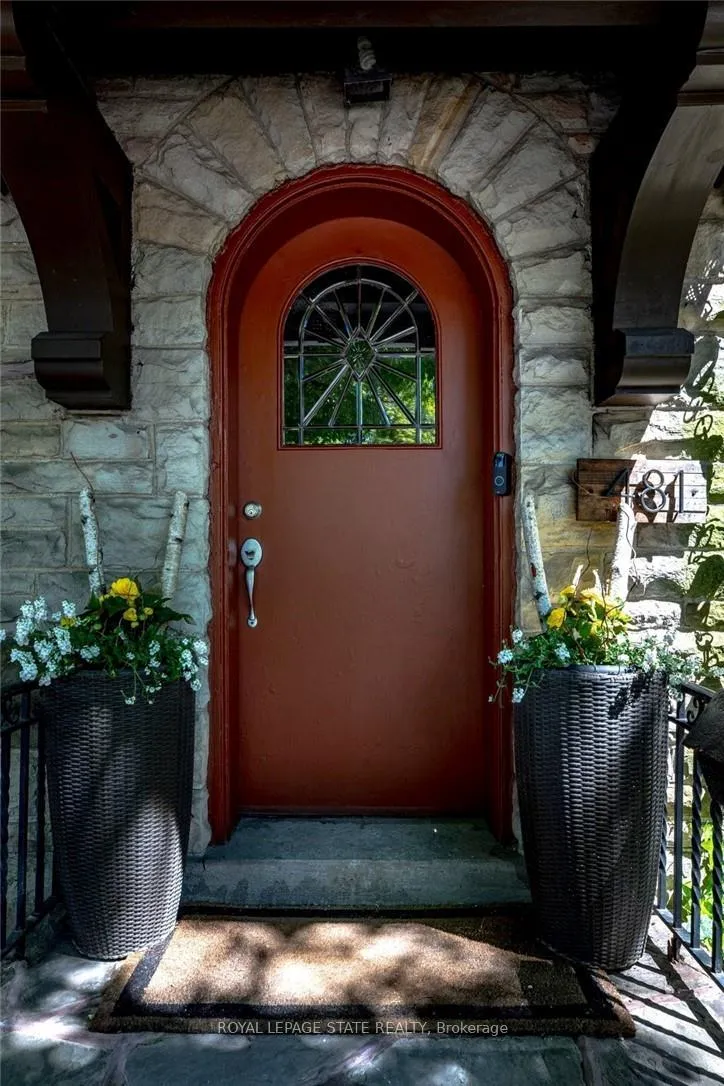 Photo 3 of 481 Dundurn Street S, Hamilton, Kirkendall — HOMEH