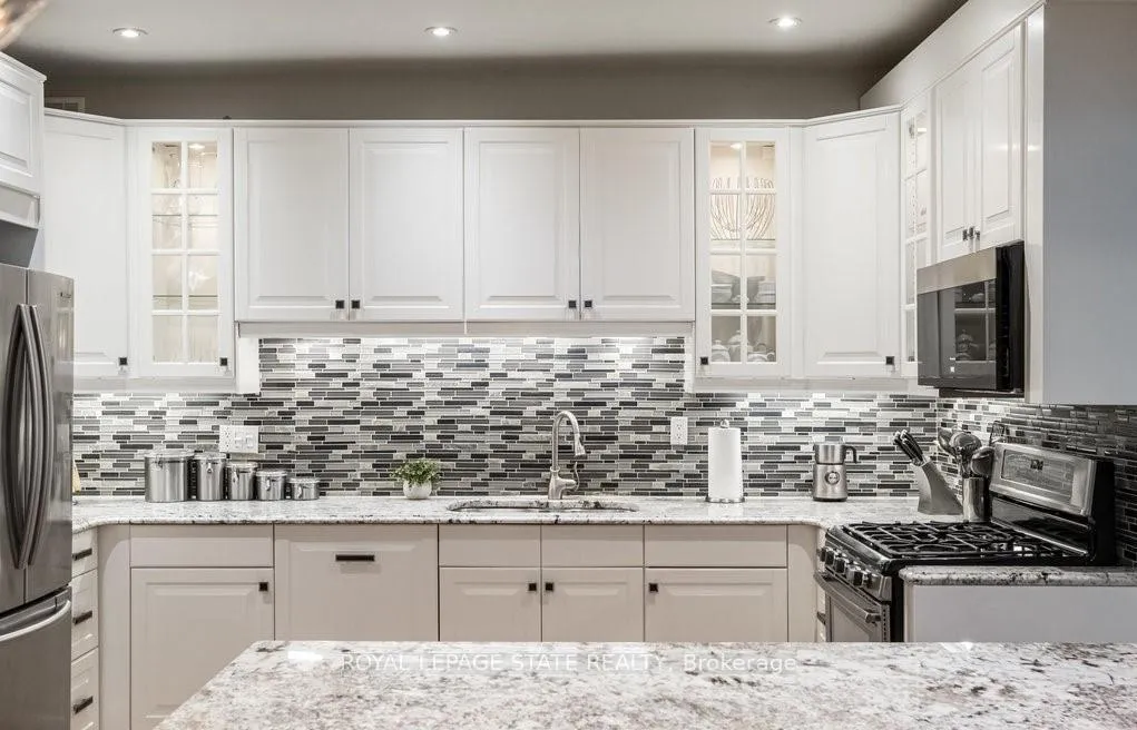 Photo 10 of 481 Dundurn Street S, Hamilton, Kirkendall — HOMEH