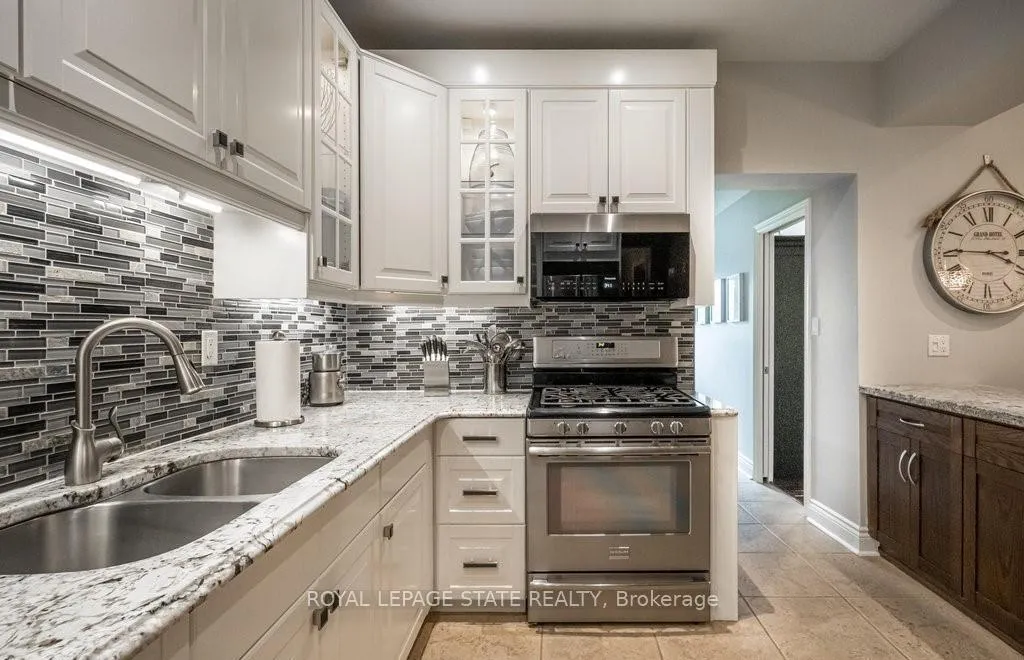 Photo 12 of 481 Dundurn Street S, Hamilton, Kirkendall — HOMEH