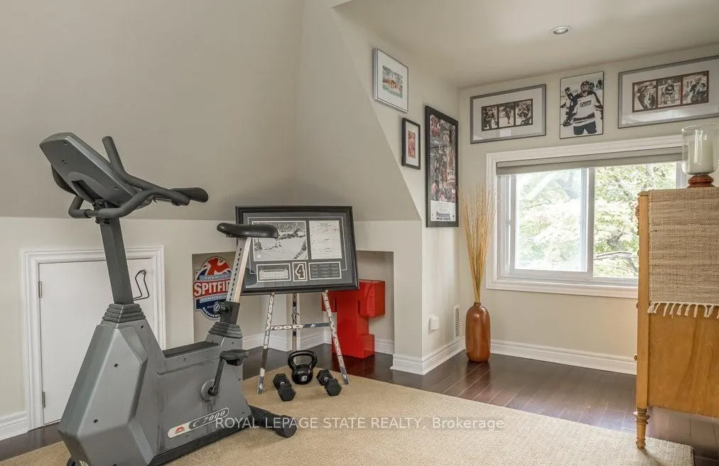 Photo 37 of 481 Dundurn Street S, Hamilton, Kirkendall — HOMEH