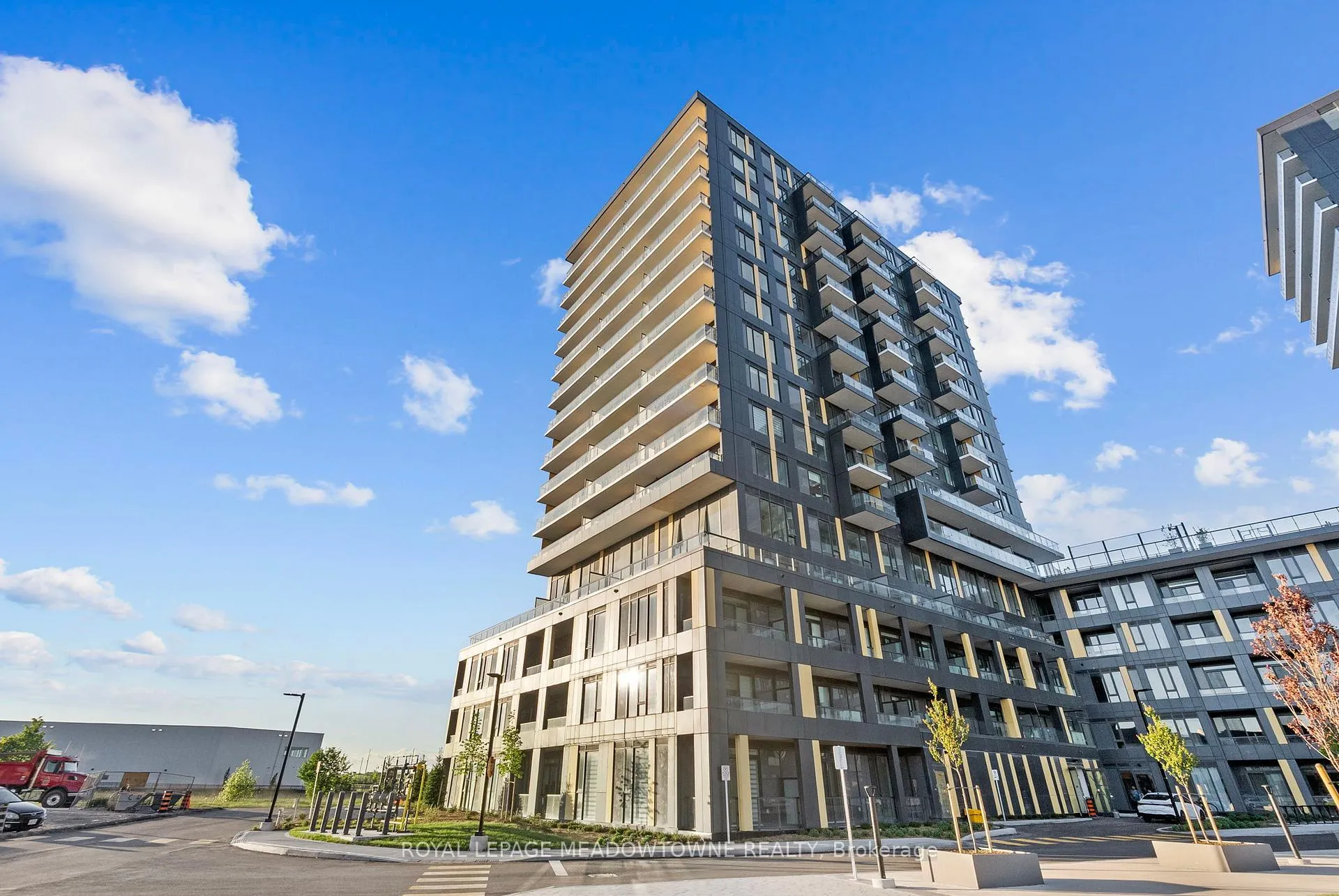 Photo 1 of Unit 1510D, 4878 Powers Common Boulevard, Burlington, Alton — HOMEH
