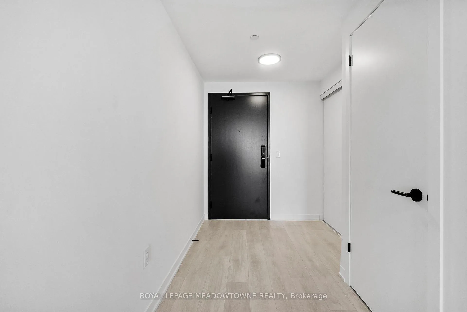 Photo 5 of Unit 1510D, 4878 Powers Common Boulevard, Burlington, Alton — HOMEH