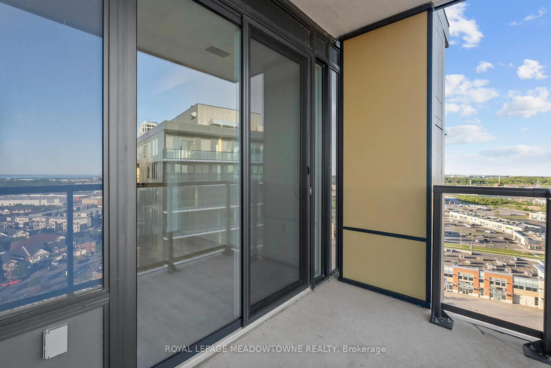 Photo 20 of Unit 1510D, 4878 Powers Common Boulevard, Burlington, Alton — HOMEH