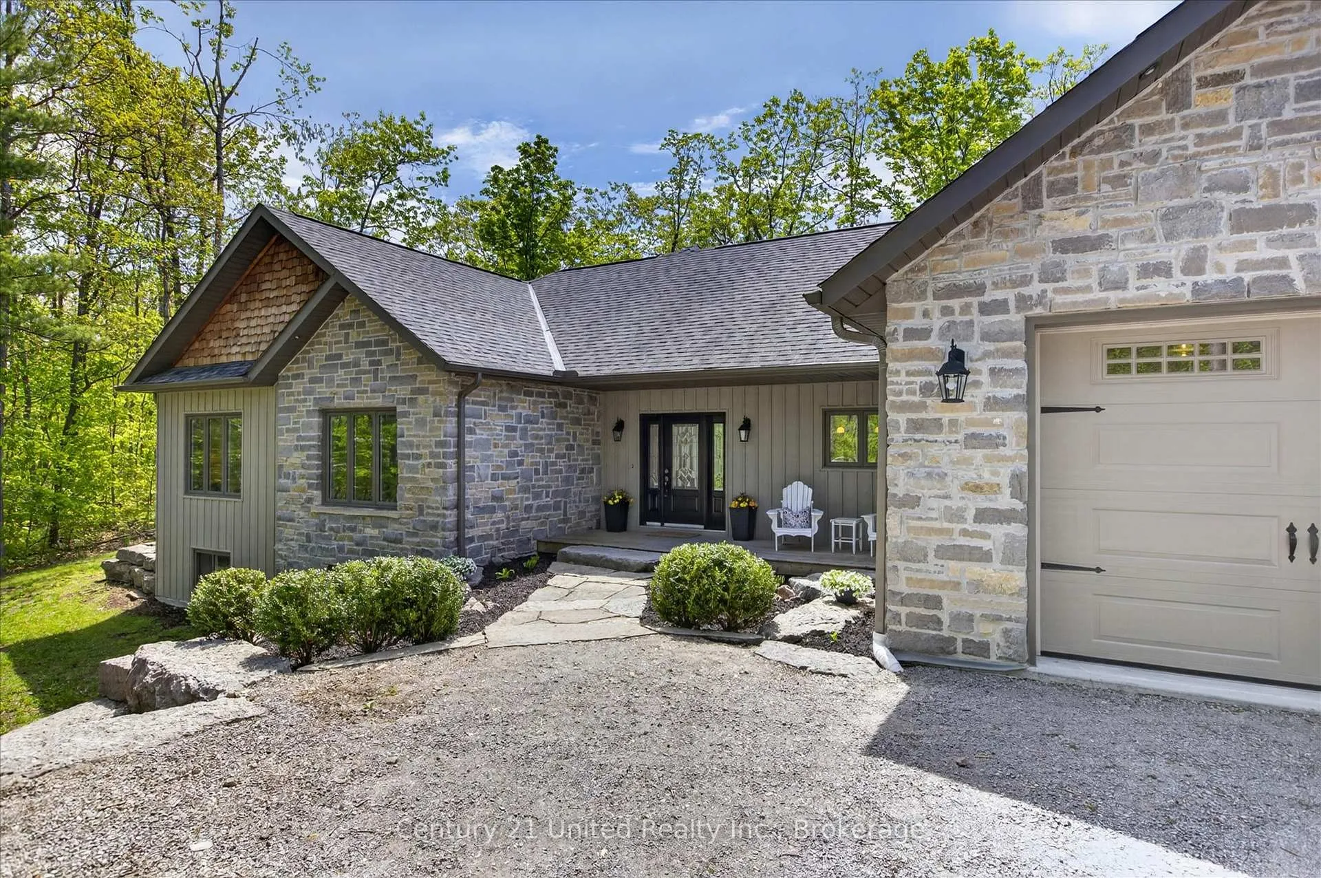 Photo 2 of 54 Mitchell Crescent, Trent Lakes — HOMEH