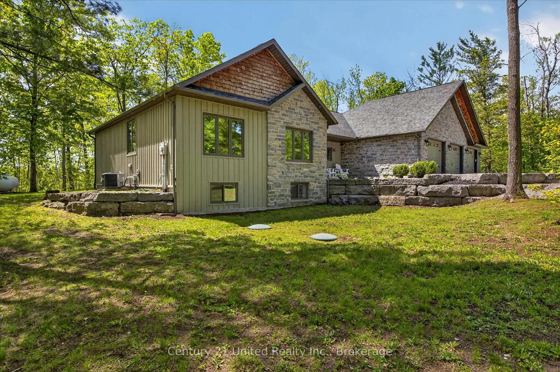 Photo 40 of 54 Mitchell Crescent, Trent Lakes — HOMEH