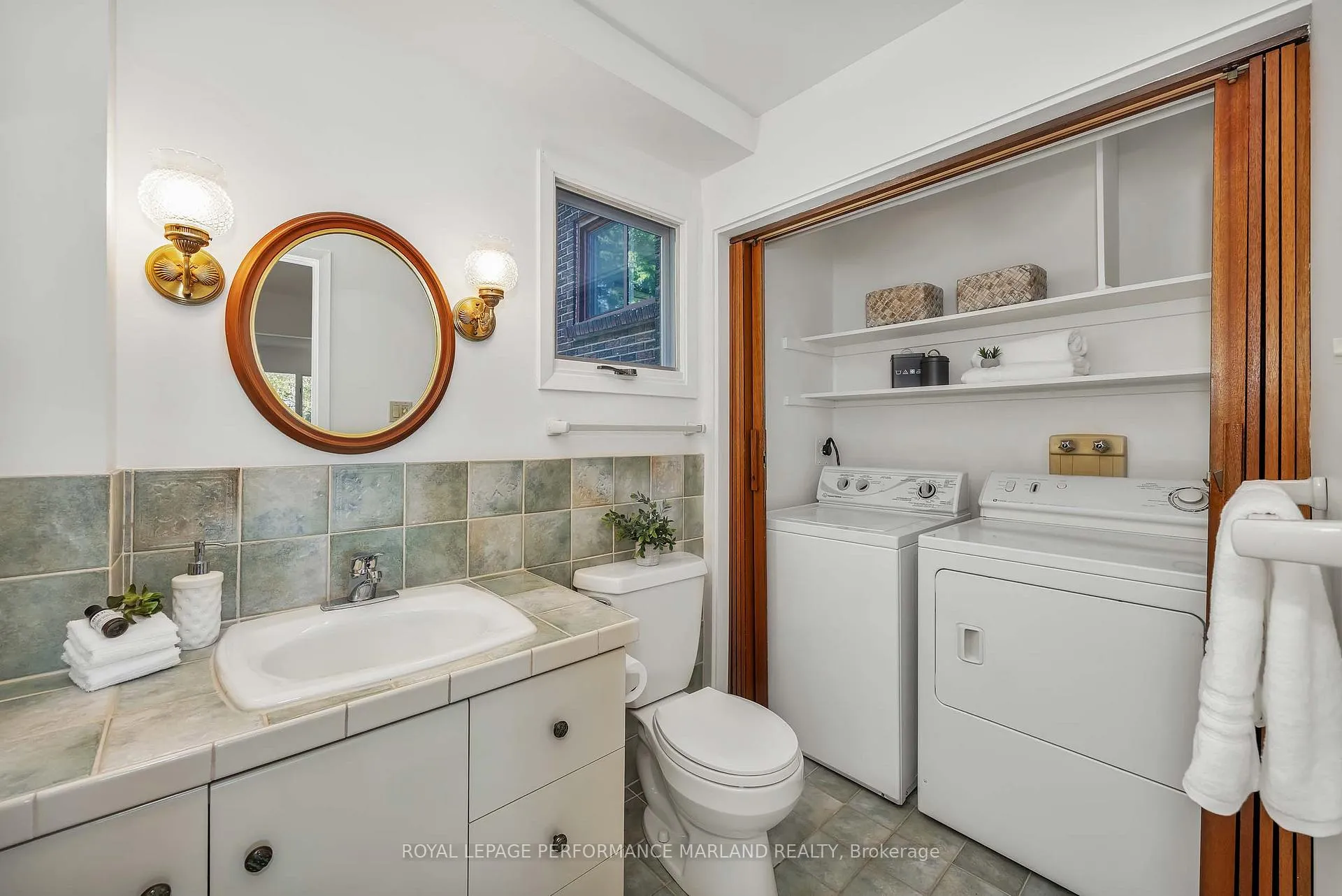 Photo 53 of 31 Aylen Avenue, Ottawa, Woodroffe — HOMEH