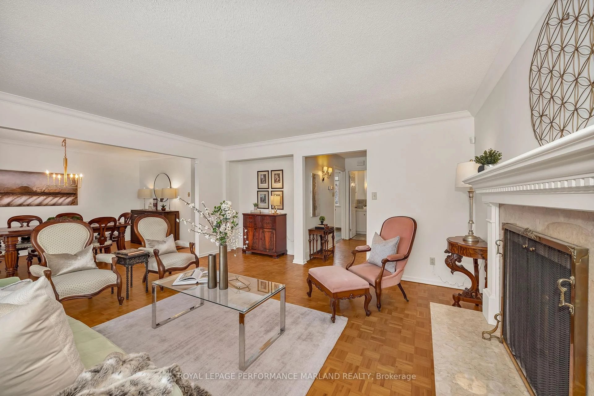 Photo 15 of 31 Aylen Avenue, Ottawa, Woodroffe — HOMEH