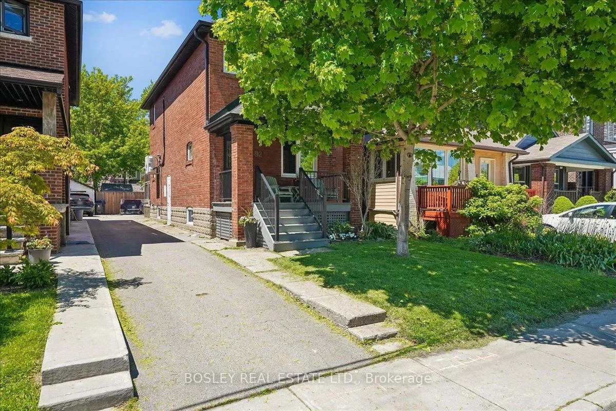 Photo 3 of 92 Seventh Street, Etobicoke, New Toronto — HOMEH