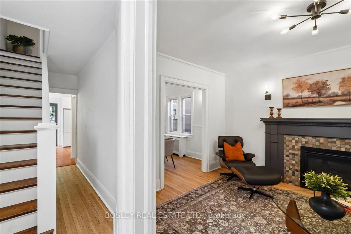 Photo 7 of 92 Seventh Street, Etobicoke, New Toronto — HOMEH