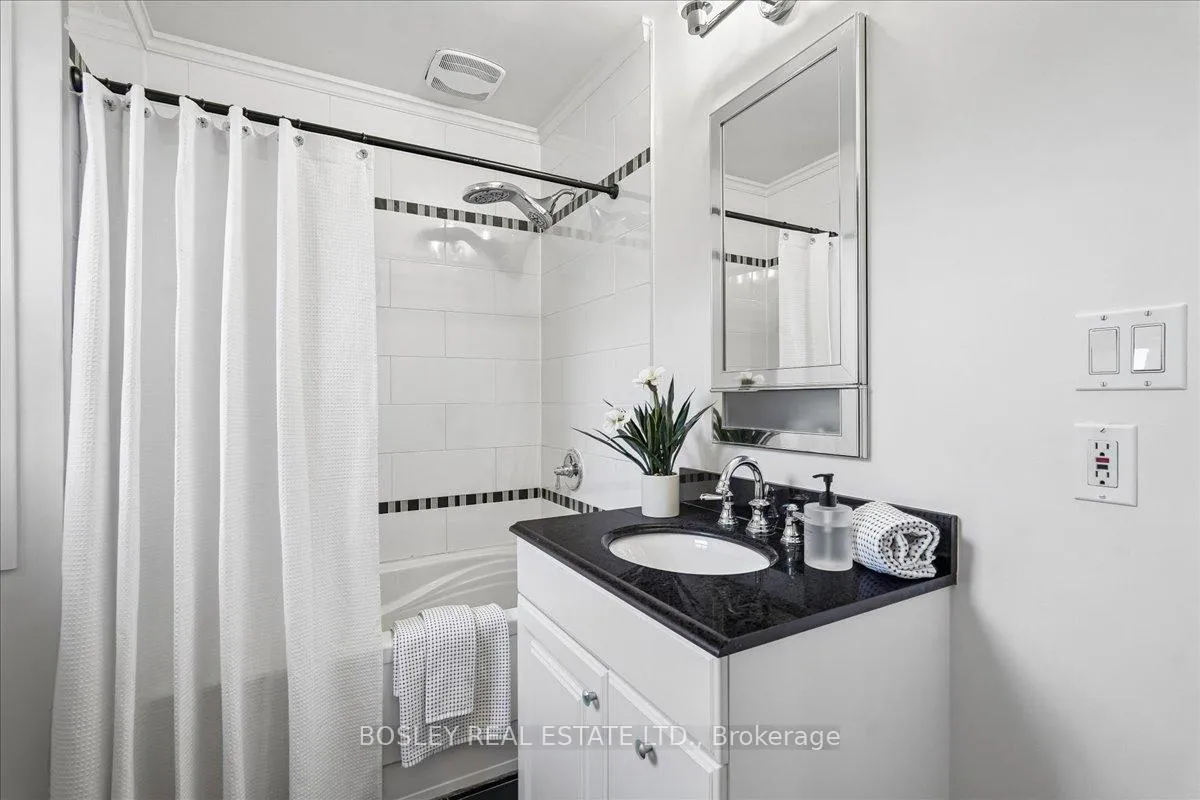 Photo 25 of 92 Seventh Street, Etobicoke, New Toronto — HOMEH